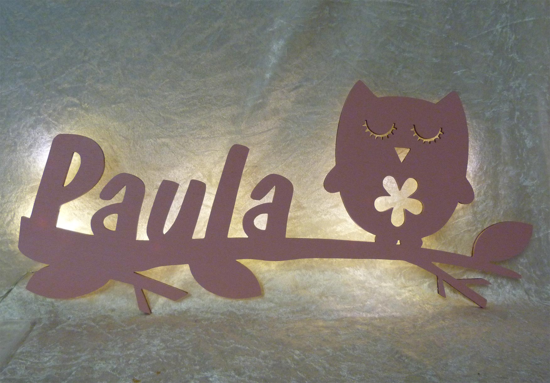 Holz Eule Led Nachtlicht Lampe Mit Namen Auf Ast Schlummerlicht24 De